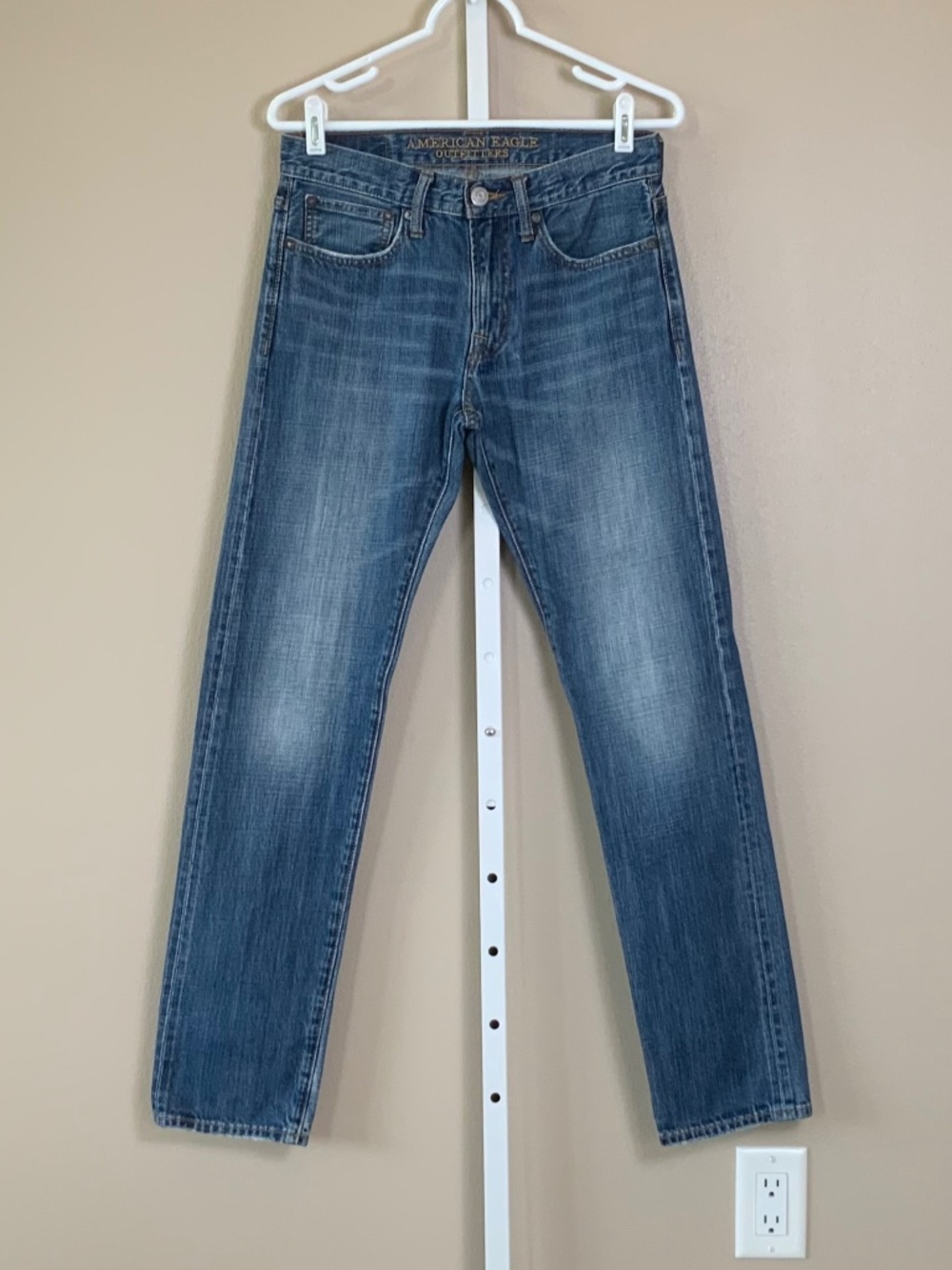 American Eagle Distressed Wash Slim Jeans